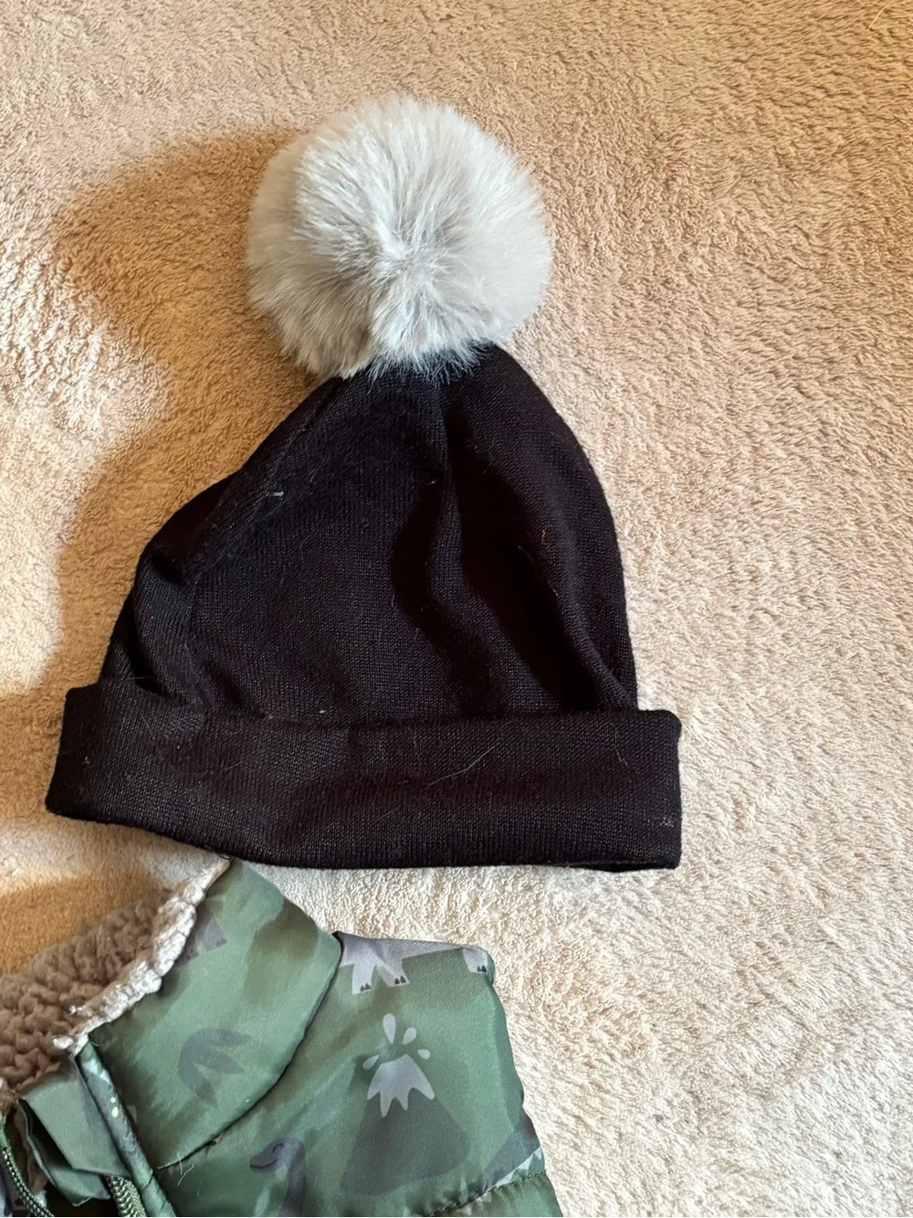 🎉 (18m) Max & Marcus Toddler Boy Dino Puffer Vest + Black Faux Pom Beanie